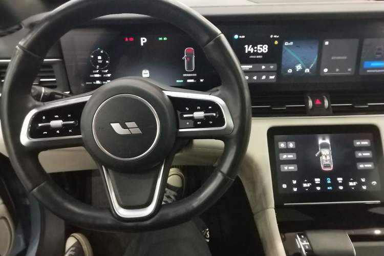 Used Li Auto ONE 2021 Extended-Range 6-Seater Version Center Console
