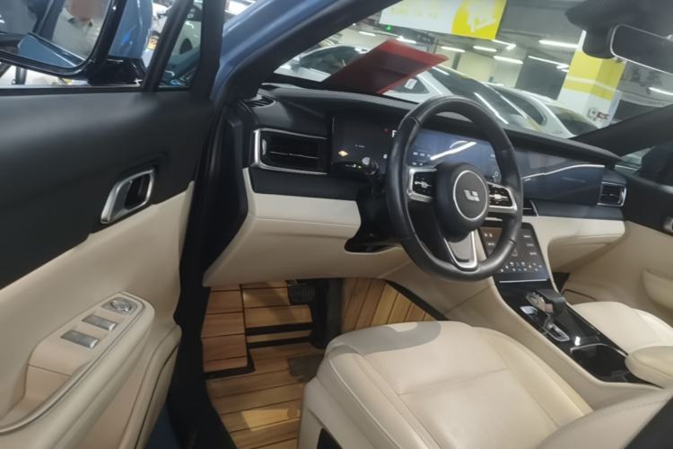 Used Li Auto ONE 2021 Extended-Range 6-Seater Version Driver Seat
