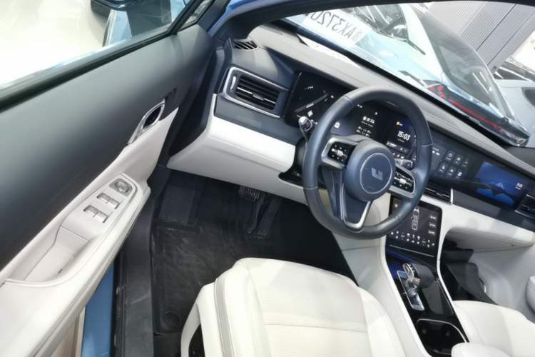 Used Li Auto ONE 2021 Extended-Range 6-Seater Version Driver Seat
