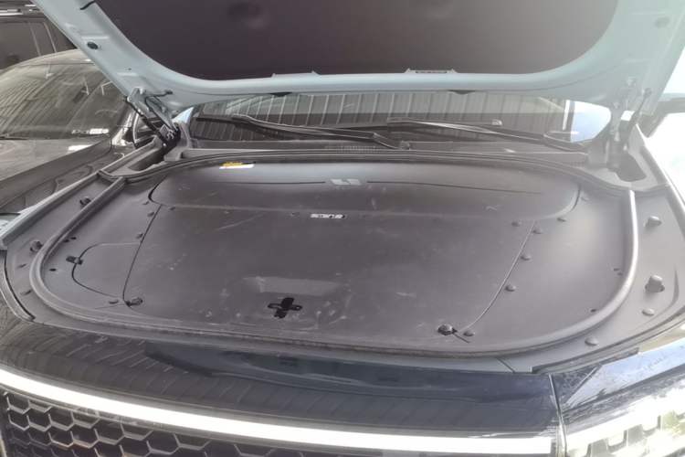Used Li Auto ONE 2021 Extended-Range 6-Seater Version Engine Bay