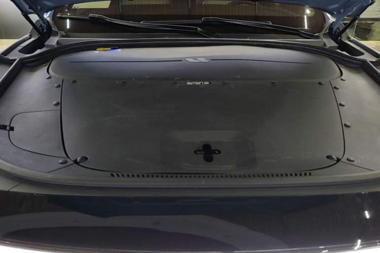 Used Li Auto ONE 2021 Extended-Range 6-Seater Version Engine Bay