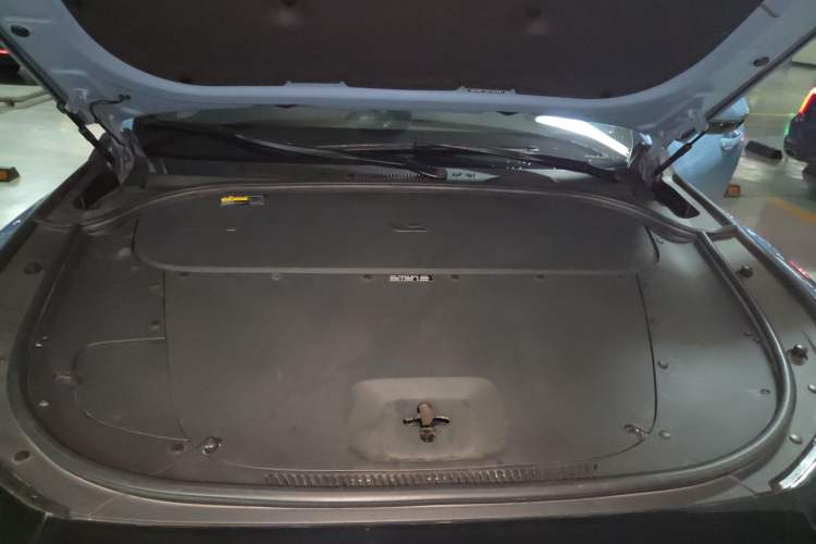 Used Li Auto ONE 2021 Extended-Range 6-Seater Version Engine Bay