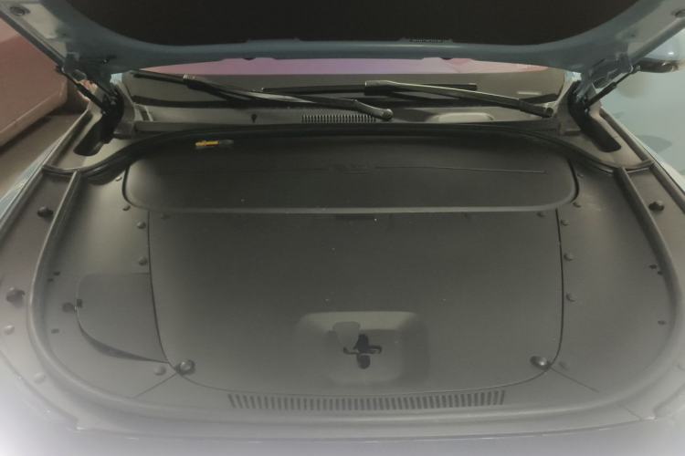 Used Li Auto ONE 2021 Extended-Range 6-Seater Version Engine Bay