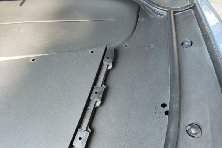 Used Li Auto ONE 2021 Extended-Range 6-Seater Version Engine Bay Left