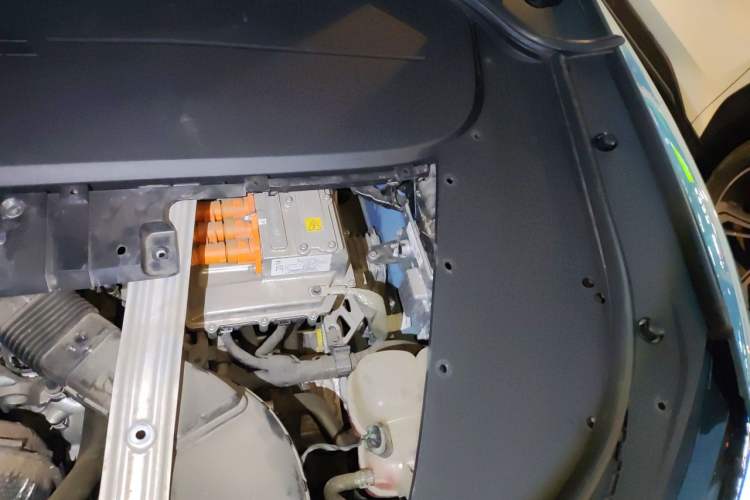Used Li Auto ONE 2021 Extended-Range 6-Seater Version Engine Bay Left