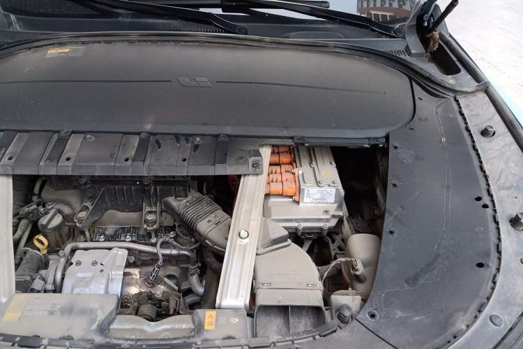 Used Li Auto ONE 2021 Extended-Range 6-Seater Version Engine Bay Left