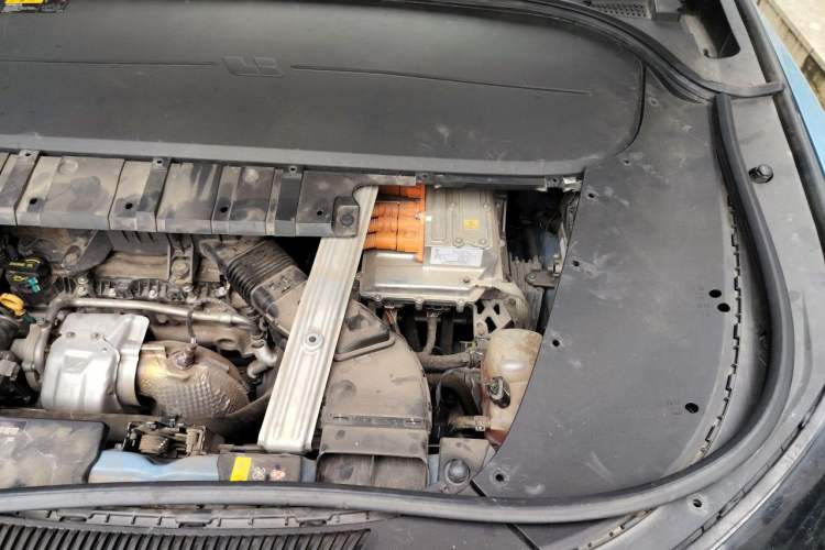 Used Li Auto ONE 2021 Extended-Range 6-Seater Version Engine Bay Left
