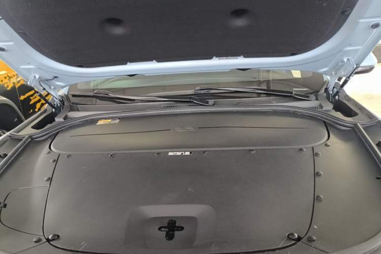 Used Li Auto ONE 2021 Extended-Range 6-Seater Version Engine Bay