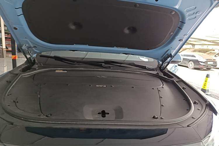 Used Li Auto ONE 2021 Extended-Range 6-Seater Version Engine Bay