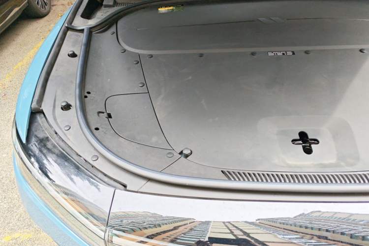 Used Li Auto ONE 2021 Extended-Range 6-Seater Version Engine Bay Right