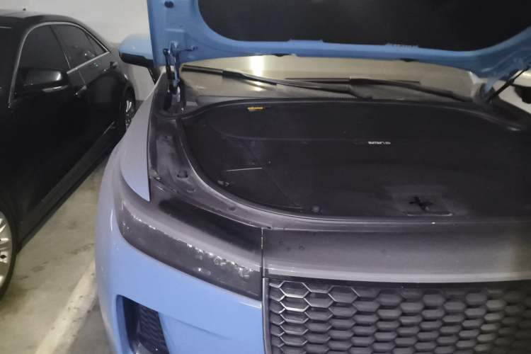 Used Li Auto ONE 2021 Extended-Range 6-Seater Version Engine Bay Right