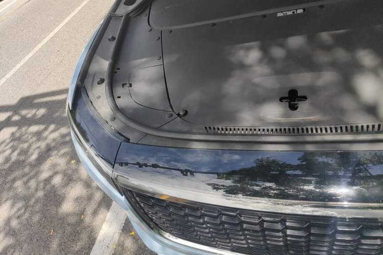 Used Li Auto ONE 2021 Extended-Range 6-Seater Version Engine Bay Right