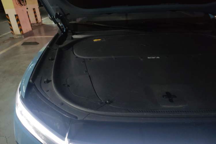 Used Li Auto ONE 2021 Extended-Range 6-Seater Version Engine Bay Right