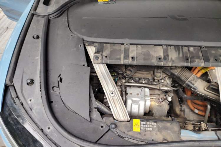 Used Li Auto ONE 2021 Extended-Range 6-Seater Version Engine Bay Right