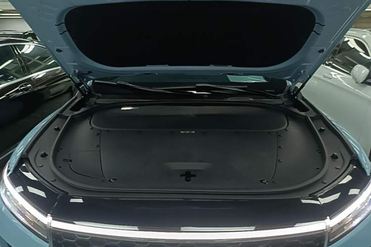 Used Li Auto ONE 2021 Extended-Range 6-Seater Version Engine Bay