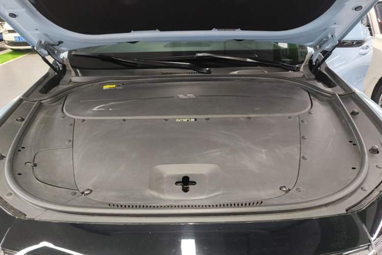 Used Li Auto ONE 2021 Extended-Range 6-Seater Version Engine Bay