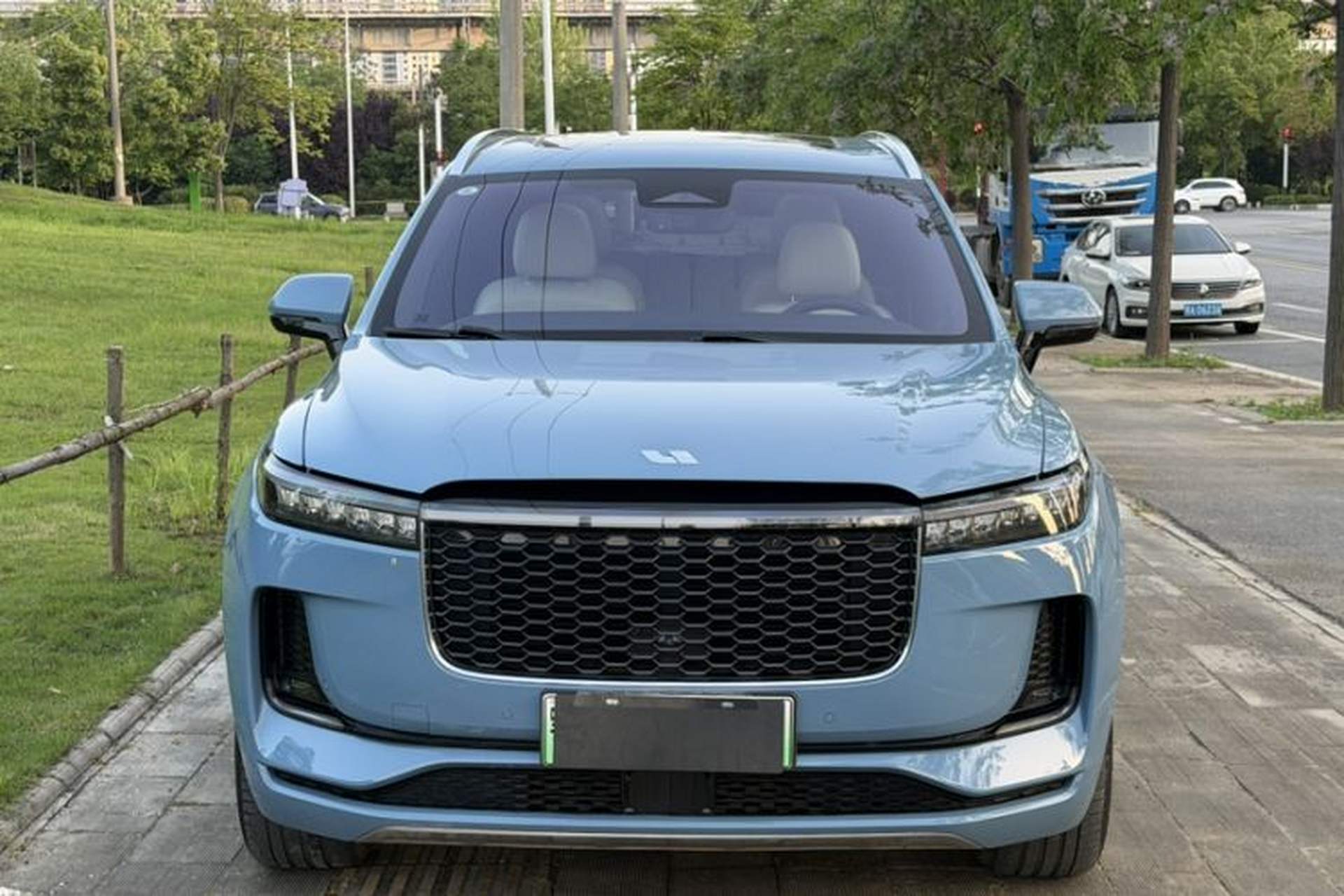 Used Li Auto ONE 2021 Extended-Range 6-Seater Version Exterior 1