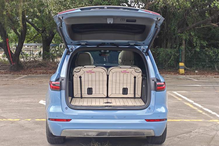 Used Li Auto ONE 2021 Extended-Range 6-Seater Version Exterior 10
