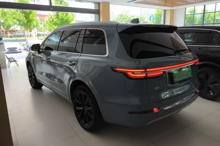 Used Li Auto ONE 2021 Extended-Range 6-Seater Version Exterior 2