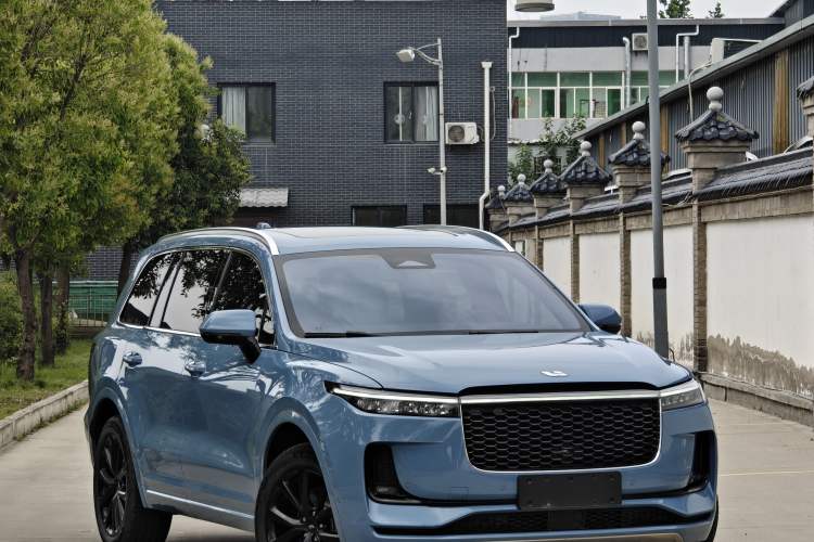 Used Li Auto ONE 2021 Extended-Range 6-Seater Version Exterior 2