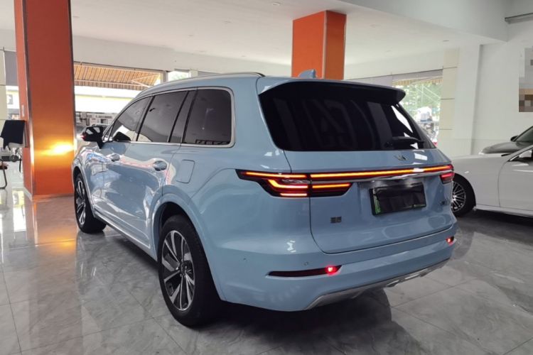 Used Li Auto ONE 2021 Extended-Range 6-Seater Version Exterior 2