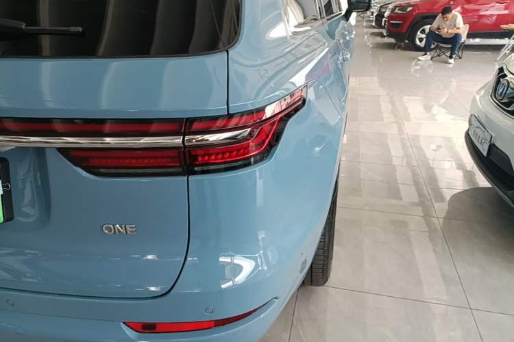 Used Li Auto ONE 2021 Extended-Range 6-Seater Version Exterior 3
