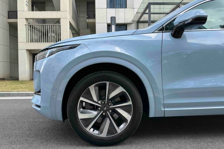 Used Li Auto ONE 2021 Extended-Range 6-Seater Version Exterior 3