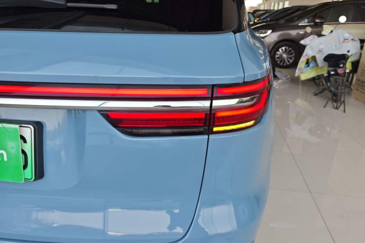 Used Li Auto ONE 2021 Extended-Range 6-Seater Version Exterior 3