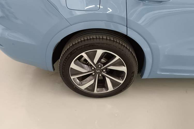 Used Li Auto ONE 2021 Extended-Range 6-Seater Version Exterior 3