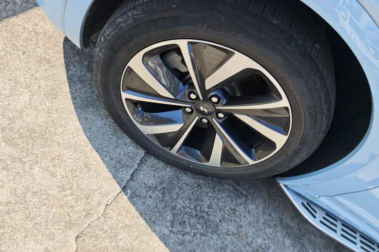 Used Li Auto ONE 2021 Extended-Range 6-Seater Version Exterior 3