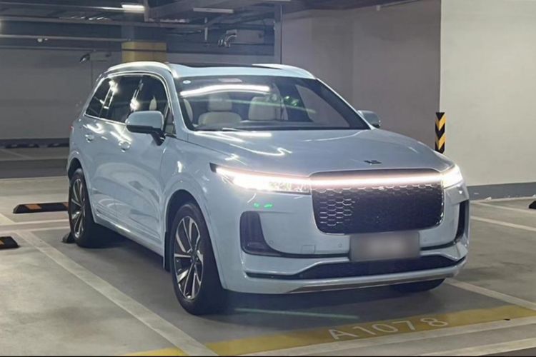 Used Li Auto ONE 2021 Extended-Range 6-Seater Version Exterior 4
