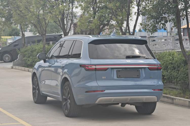 Used Li Auto ONE 2021 Extended-Range 6-Seater Version Exterior 4