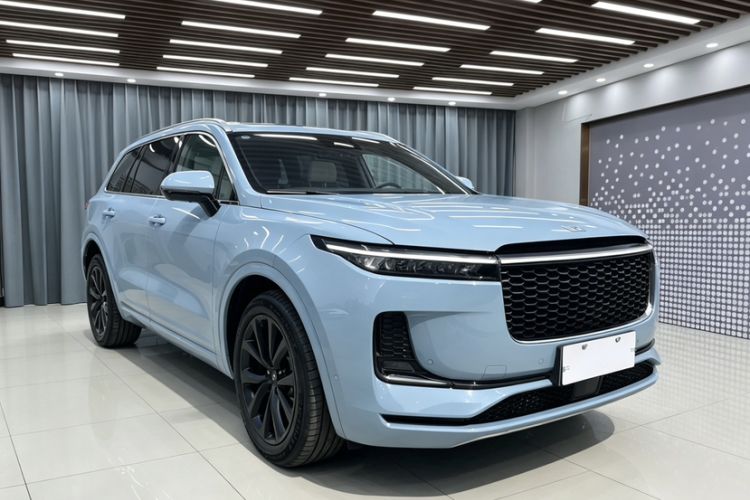 Used Li Auto ONE 2021 Extended-Range 6-Seater Version Exterior 4