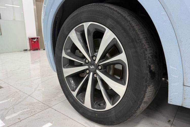 Used Li Auto ONE 2021 Extended-Range 6-Seater Version Exterior 4