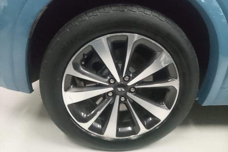 Used Li Auto ONE 2021 Extended-Range 6-Seater Version Exterior 5