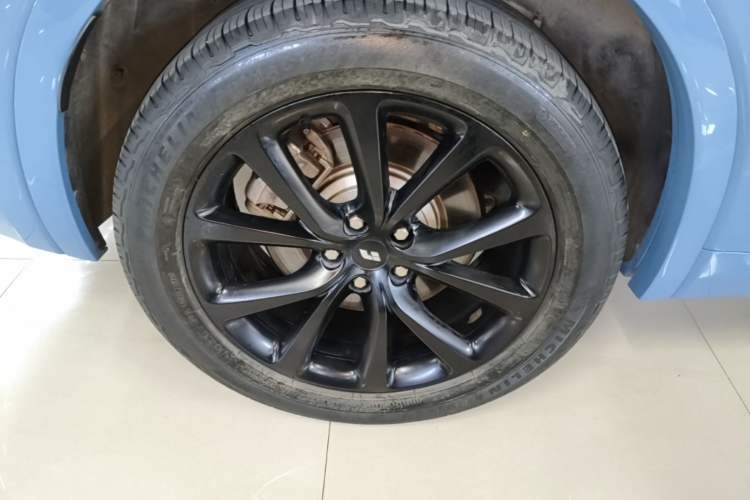 Used Li Auto ONE 2021 Extended-Range 6-Seater Version Exterior 5