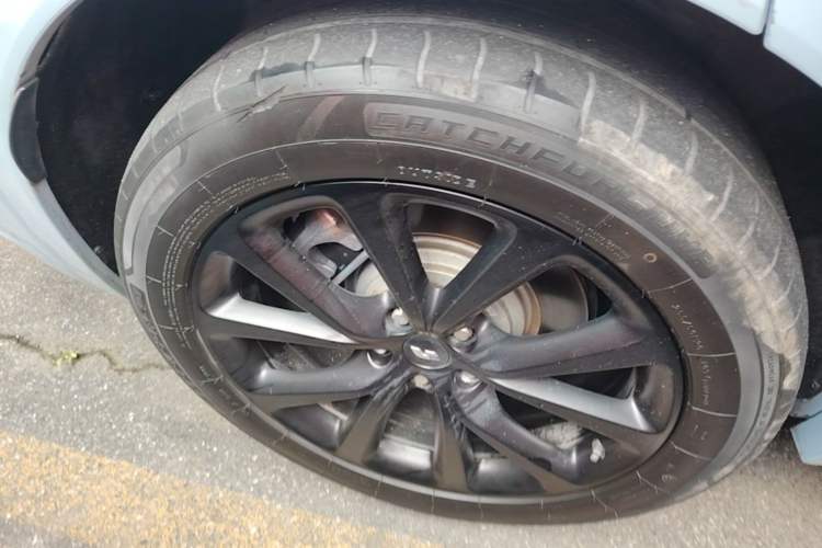 Used Li Auto ONE 2021 Extended-Range 6-Seater Version Exterior 5