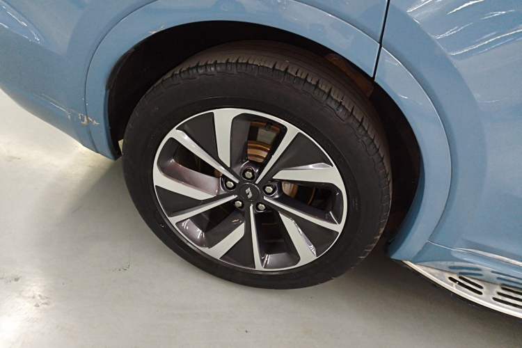 Used Li Auto ONE 2021 Extended-Range 6-Seater Version Exterior 5