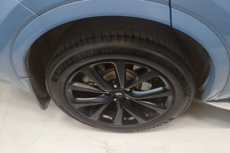 Used Li Auto ONE 2021 Extended-Range 6-Seater Version Exterior 5