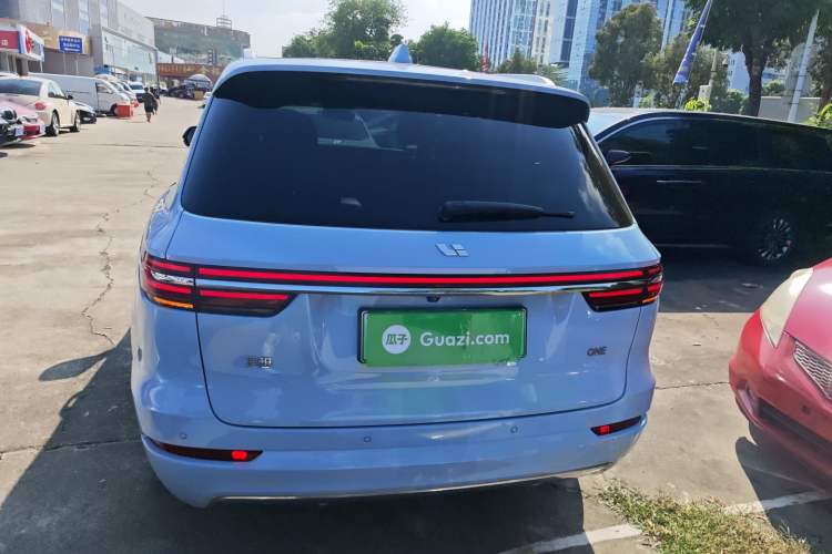 Used Li Auto ONE 2021 Extended-Range 6-Seater Version Exterior 5