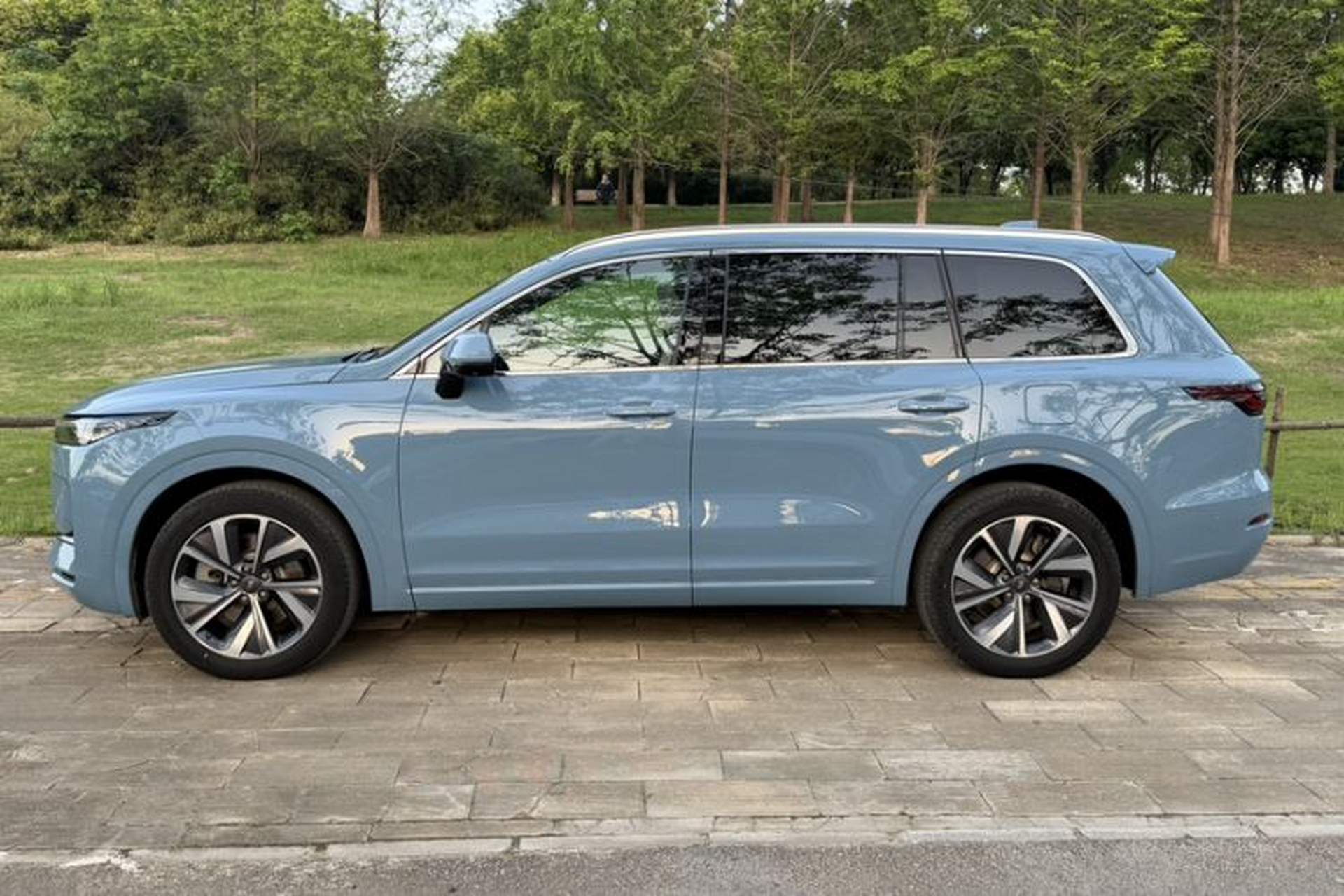 Used Li Auto ONE 2021 Extended-Range 6-Seater Version Exterior 6