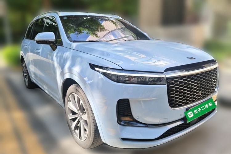 Used Li Auto ONE 2021 Extended-Range 6-Seater Version Front Right 45 Deg