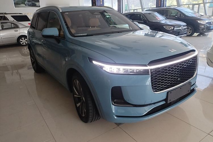 Used Li Auto ONE 2021 Extended-Range 6-Seater Version Front Right 45 Deg