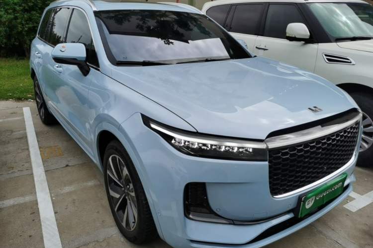 Used Li Auto ONE 2021 Extended-Range 6-Seater Version Front Right 45 Deg