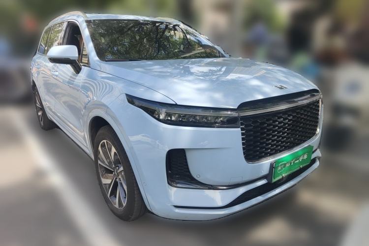Used Li Auto ONE 2021 Extended-Range 6-Seater Version Front Right 45 Deg