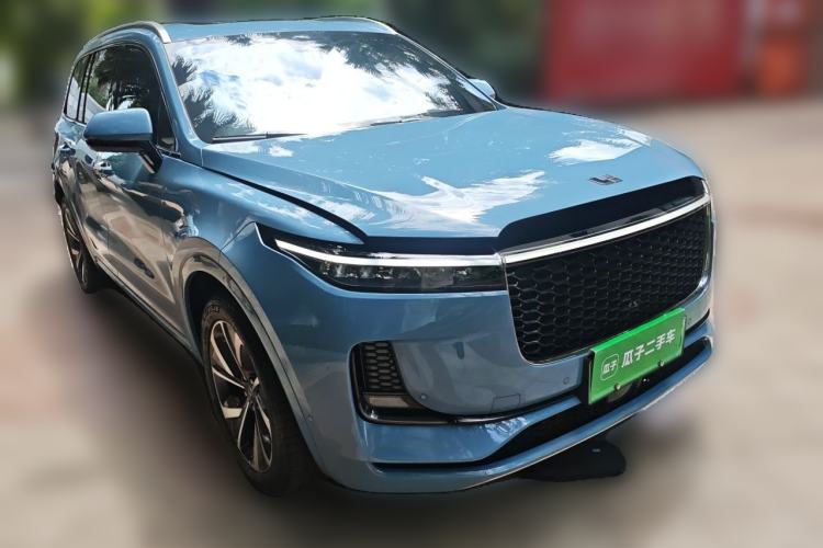 Used Li Auto ONE 2021 Extended-Range 6-Seater Version Front Right 45 Deg