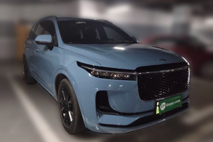 Used Li Auto ONE 2021 Extended-Range 6-Seater Version Front Right 45 Deg