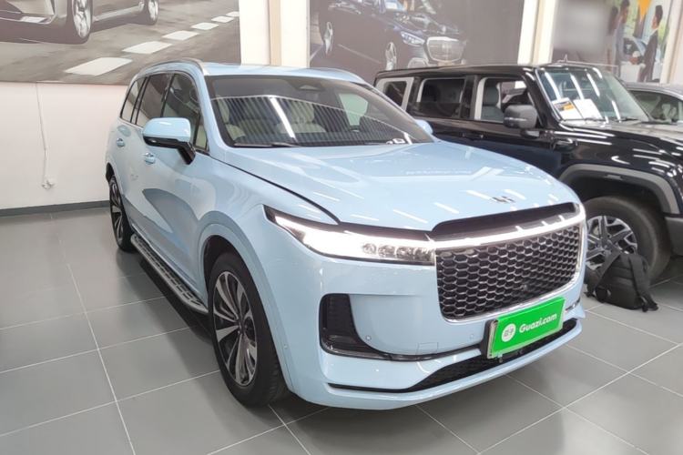 Used Li Auto ONE 2021 Extended-Range 6-Seater Version Front Right 45 Deg