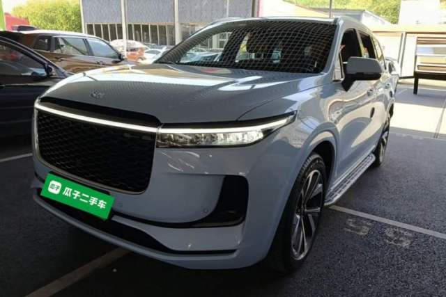 Ojetý Li Auto ONE 2021 Extended-Range 6-Seater Version