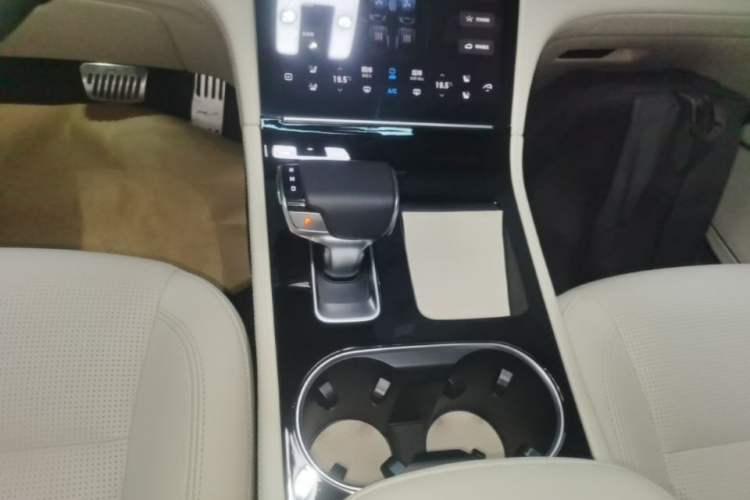 Used Li Auto ONE 2021 Extended-Range 6-Seater Version Gear Lever